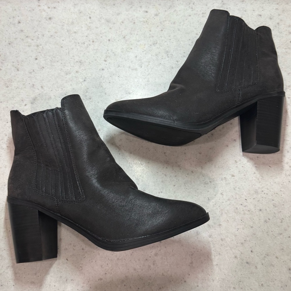 MIA Sunset Black Ankle Heeled Boots Side Zipper Western Size 11M